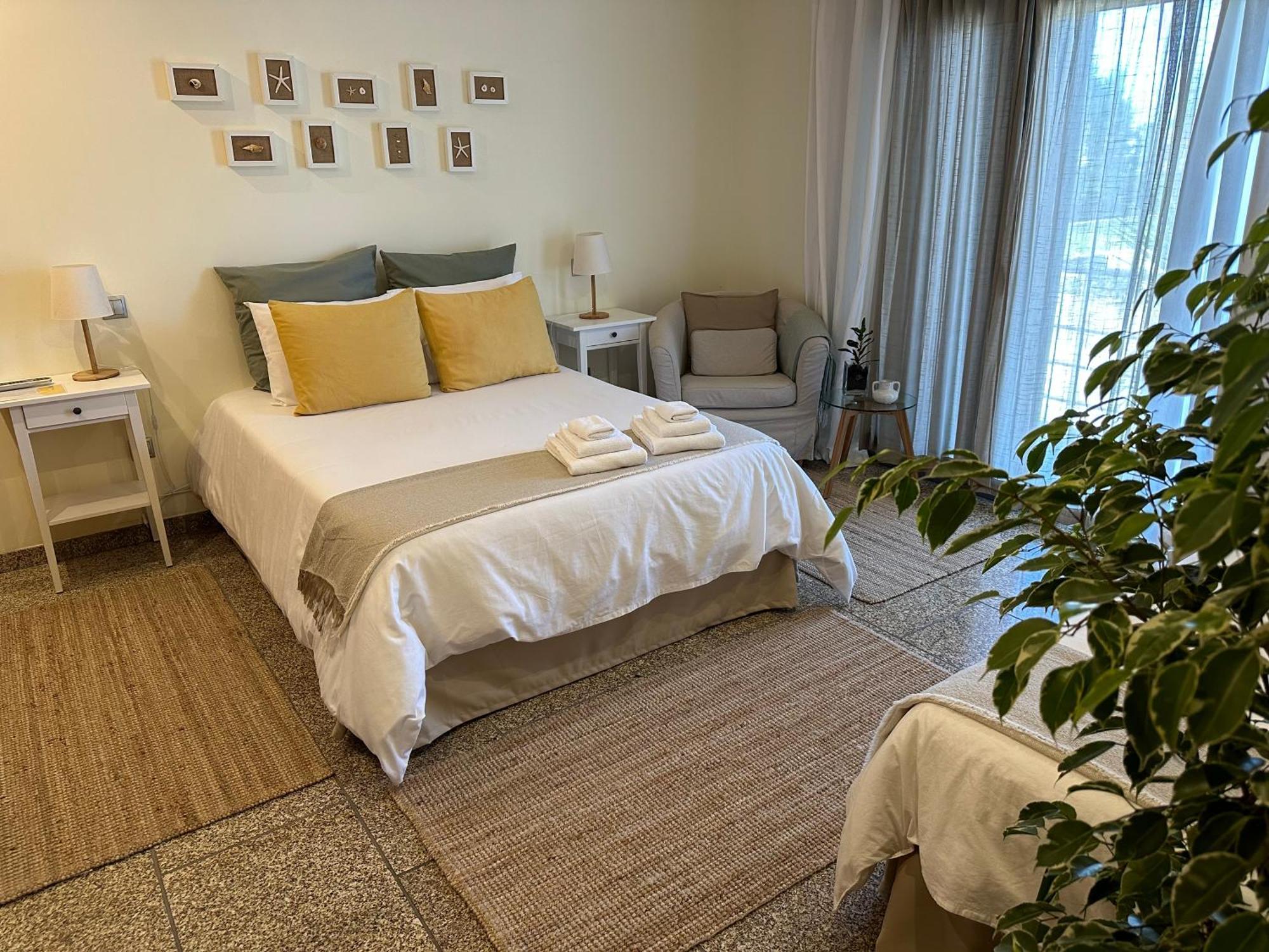 Casa De Praia Guest House 라브루즈 외부 사진